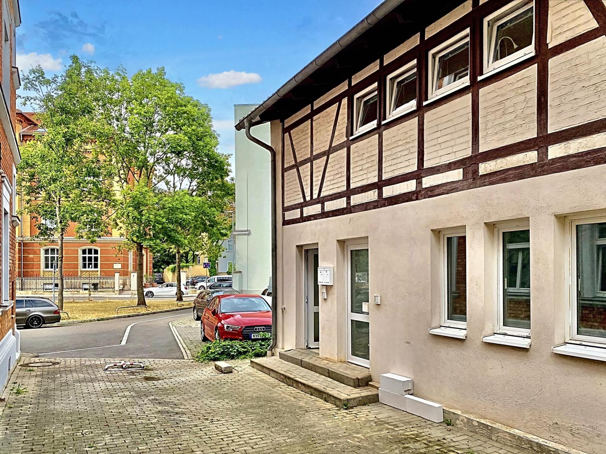 Die Remise Mit Kostenlosem Parkplatz Direkt Vor Der Tuer Erfurt Eksteriør billede